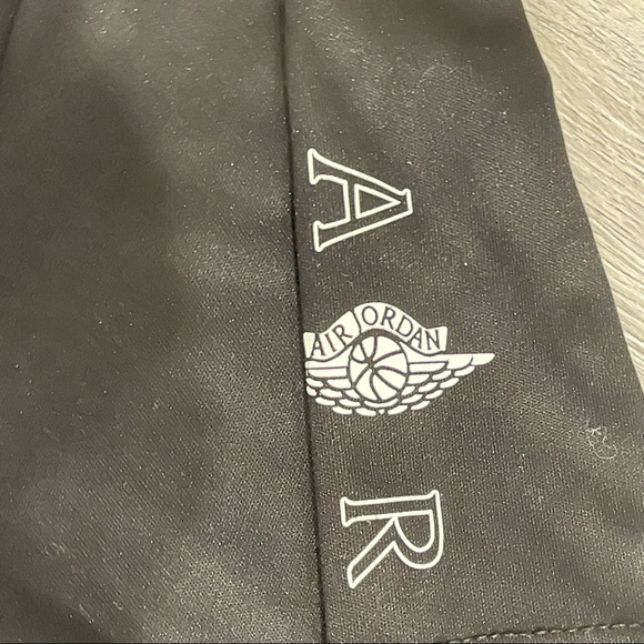 COPY - Men’s Nike Air Jordan T-Shirt Size XL - Picture 4 of 5